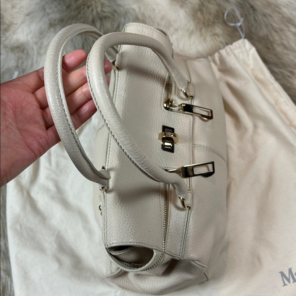 Max Mara Neutral Leather Top Handle Bag | Gold Hardware | Made in Italy - Picture 11 of 16